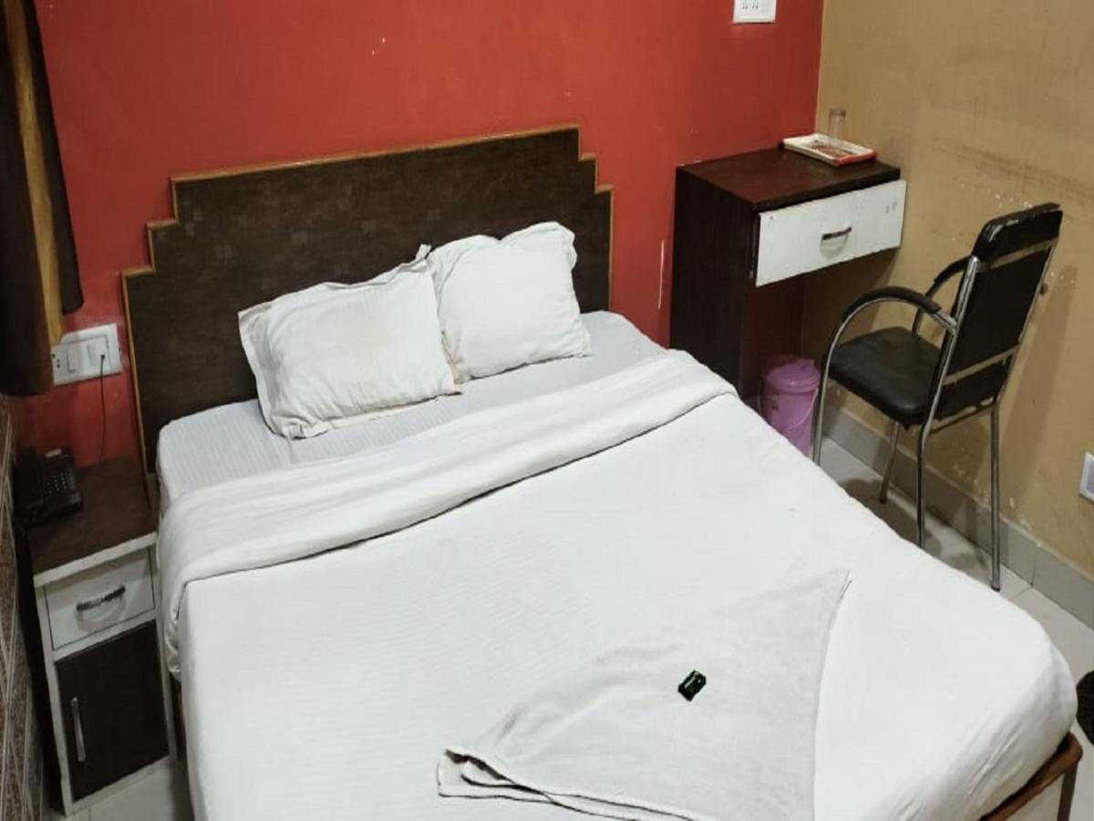 Hotel Kashi Varanasi Exterior photo